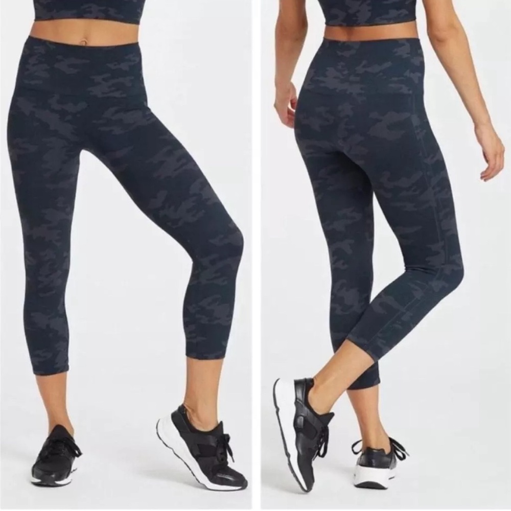 SPANX Camo Leggings Charcoal Black Seamless High Rise Shapewear Size Small, G04